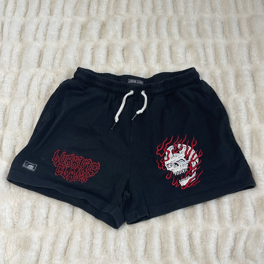 Lurking class shorts